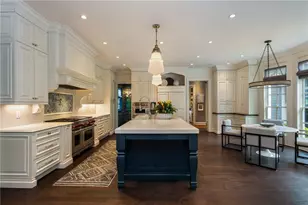 210 Peachtree Cir NE, Atlanta, GA 30309 - Photo 22