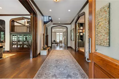 210 Peachtree Circle NE, Atlanta, GA 30309 - Photo 8