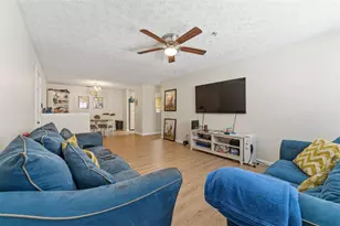 1202 Fairington Village Dr, Lithonia, GA 30038 - Photo 6