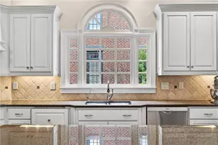 575 Trimble Lake Ct, Atlanta, GA 30342 - Photo 22