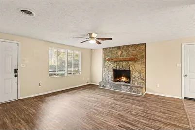 2730 Old South Drive, Jonesboro, GA 30236 - Photo 4