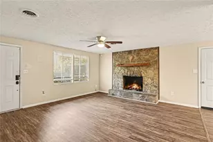 2730 Old S Dr, Jonesboro, GA 30236 - Photo 4