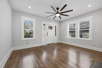 1460 Hartford Avenue SW, Atlanta, GA 30310 - Photo 8