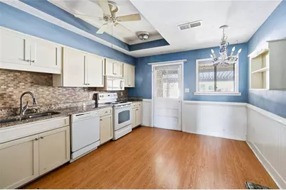 813 Serramonte Drive NE, Marietta, GA 30068 - Photo 4