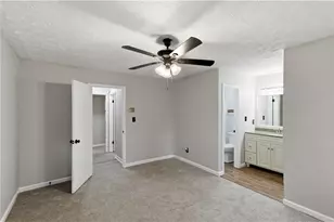 621 Maple Dr, Riverdale, GA 30274 - Photo 14