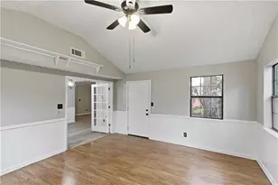 621 Maple Dr, Riverdale, GA 30274 - Photo 10