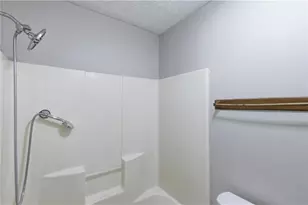 621 Maple Dr, Riverdale, GA 30274 - Photo 16