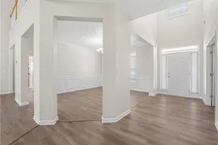 1087 Crown Landing Pkwy, McDonough, GA 30252 - Photo 6