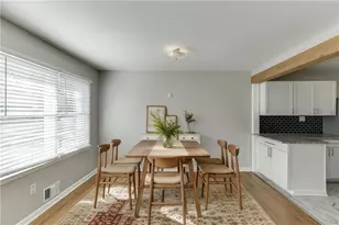 300 Forest St, Buford, GA 30518 - Photo 6