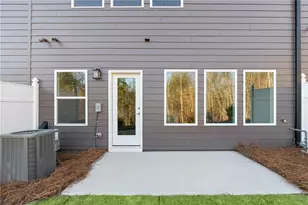 446 Laurelwood Ln, Canton, GA 30114 - Photo 2