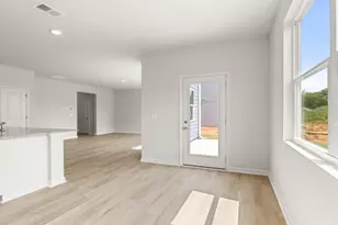 8195 Elkhorn Dr, Fairburn, GA 30213 - Photo 10