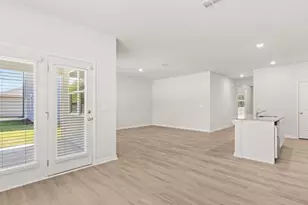 8197 Elkhorn Dr, Fairburn, GA 30213 - Photo 12