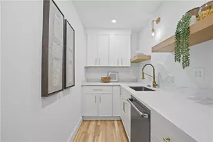 6300 Mountain Brook Ln, Atlanta, GA 30328 - Photo 8