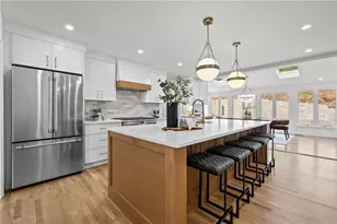 6300 Mountain Brook Ln, Atlanta, GA 30328 - Photo 10