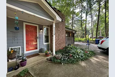 4320 Cary Drive, Snellville, GA 30039 - Photo 2