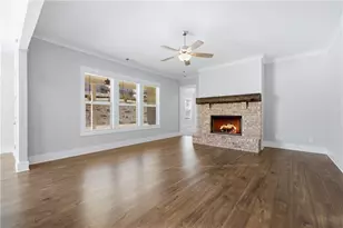 5706 Meadow View Dr, Jefferson, GA 30549 - Photo 10