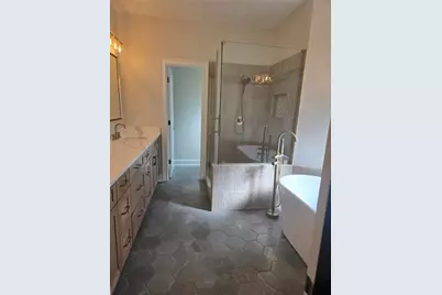 9373 Kingston Crossing Circle, Johns Creek, GA 30022 - Photo 10