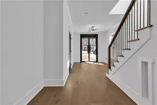 274 White St, Hoschton, GA 30548 - Photo 32