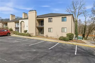 605 Candler St, Gainesville, GA 30501 - Photo 2