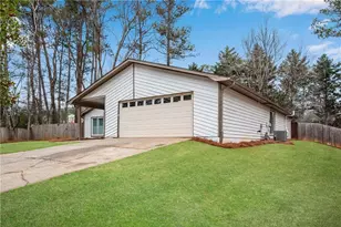 860 Waterbrook Ct, Roswell, GA 30076 - Photo 2