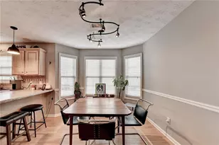 8415 Meadowgrove Ln, Gainesville, GA 30506 - Photo 18