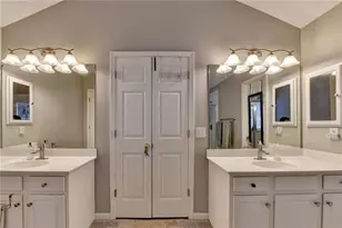 8415 Meadowgrove Ln, Gainesville, GA 30506 - Photo 32