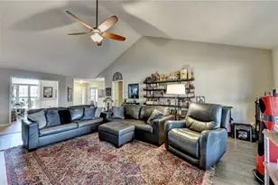 8415 Meadowgrove Ln, Gainesville, GA 30506 - Photo 12