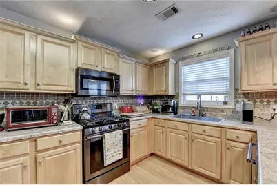 8415 Meadowgrove Lane, Gainesville, GA 30506 - Photo 14