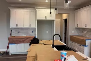 647 Fairview Rd, Pendergrass, GA 30567 - Photo 10