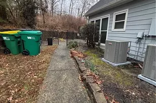 895 Thoroughbred Trce, Sugar Hill, GA 30518 - Photo 20