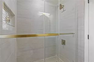 2453 Paul Ave NW, Atlanta, GA 30318 - Photo 22