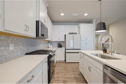 354 Hayden Circle, Woodstock, GA 30189 - Photo 10