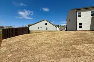 5374 Windridge Pkwy, Gainesville, GA 30507 - Photo 6