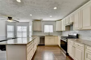 446 Canterbury Pl Dr, Suwanee, GA 30024 - Photo 30