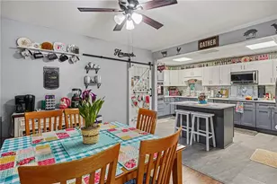 967 Tope Rd, Sharpsburg, GA 30277 - Photo 14