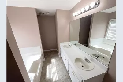 70 Sunny Brook Drive, Newnan, GA 30263 - Photo 6