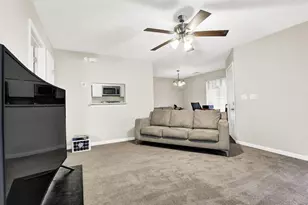 549 Windchase Ln, Stone Mountain, GA 30083 - Photo 8