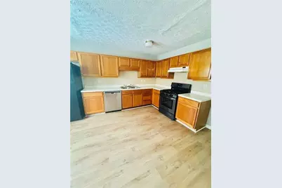 146 Willow Stream Court, Roswell, GA 30076 - Photo 2