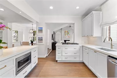 3784 Ivy Road NE, Atlanta, GA 30342 - Photo 14