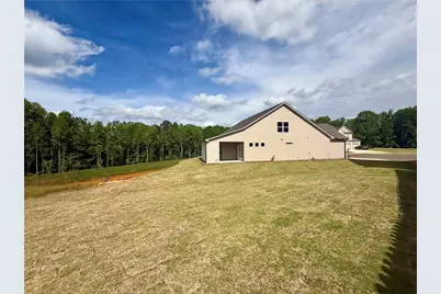 5504 Tullis Drive, Gainesville, GA 30507 - Photo 4