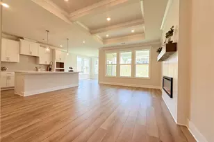 5524 Tullis Dr, Gainesville, GA 30507 - Photo 12