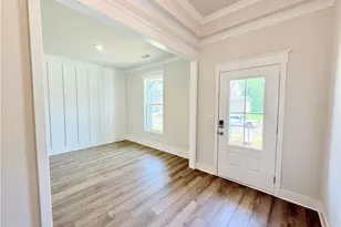 5524 Tullis Dr, Gainesville, GA 30507 - Photo 10