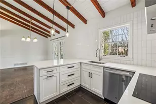 6555 Williamson Dr, Atlanta, GA 30328 - Photo 14