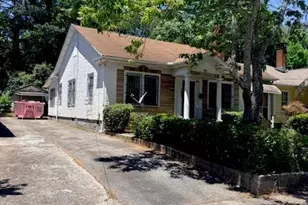 1423 Graham St SW, Atlanta, GA 30310 - Photo 2