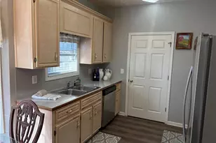 132 Carl Barrett Dr, Canton, GA 30115 - Photo 16