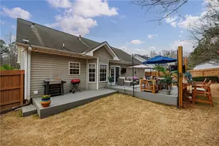 132 Carl Barrett Dr, Canton, GA 30115 - Photo 2