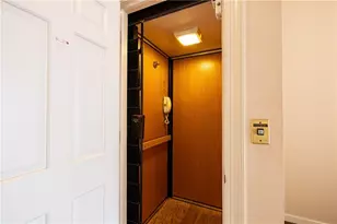 650 Moores Mill Road Square, Atlanta, GA 30327 - Photo 24