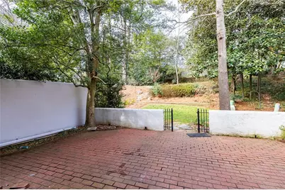 650 Moores Mill Road Square #27, Atlanta, GA 30327 - Photo 16