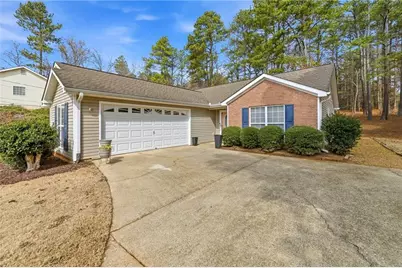 4758 Eagle Watch Drive, Flowery Branch, GA 30542 - Photo 4