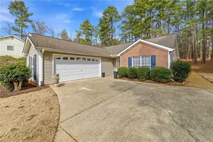 4758 Eagle Watch Dr, Flowery Branch, GA 30542 - Photo 4